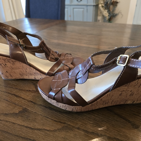 Etienne Aigner Brown Strap Wedge Heel Size 8 Women - Picture 4 of 10